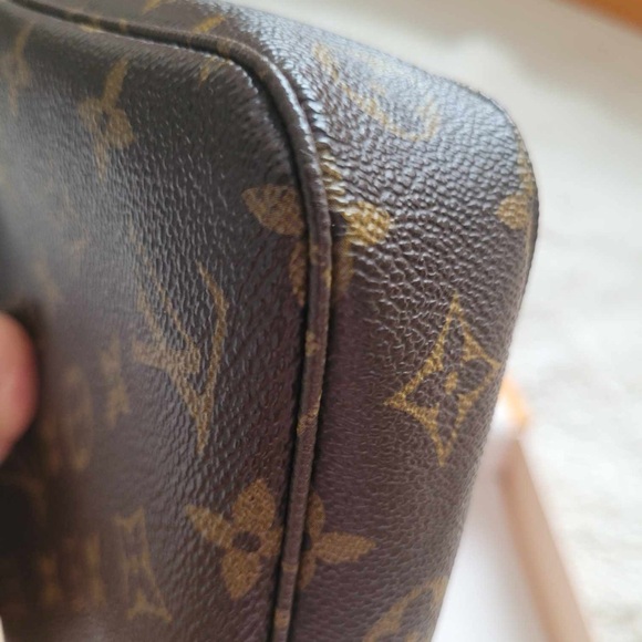 Louis Vuitton Monogram Pochette Accessories Purse - Picture 10 of 13